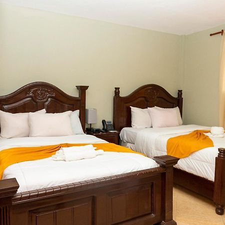 Vivy Hill'S Hotel ปอร์โตแปรงซ์ ภายนอก รูปภาพ